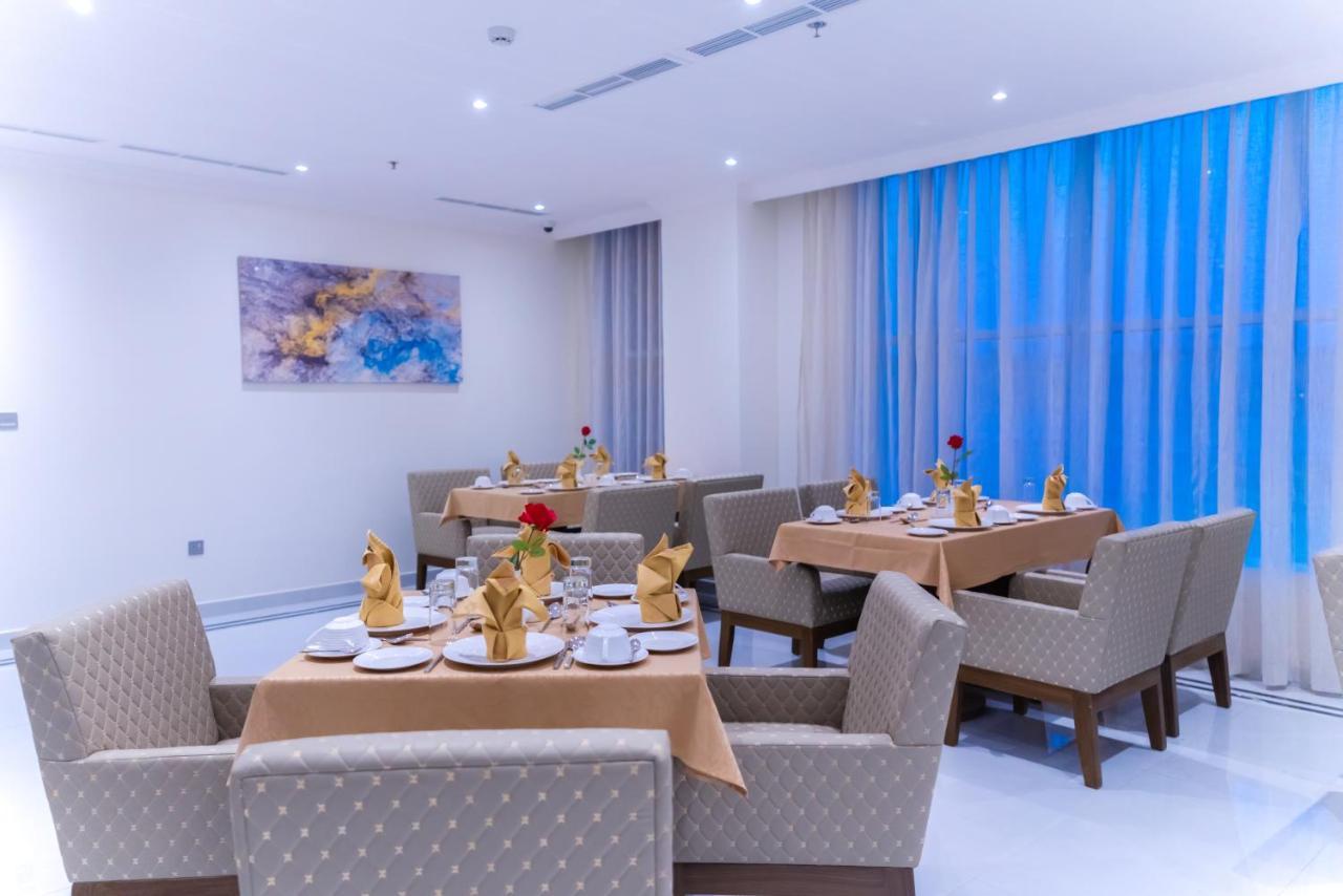 The Gate Hotel And Apartments Dammam Exteriör bild