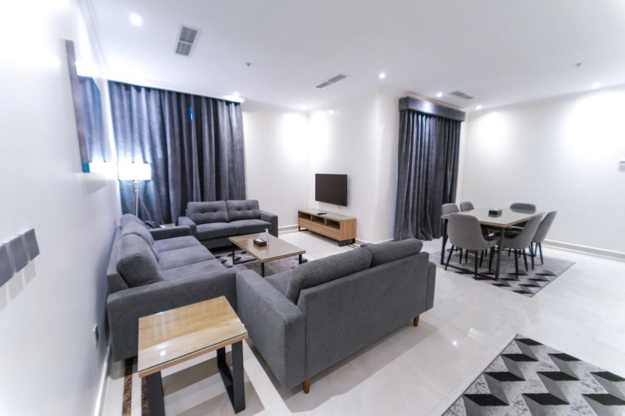 The Gate Hotel And Apartments Dammam Exteriör bild
