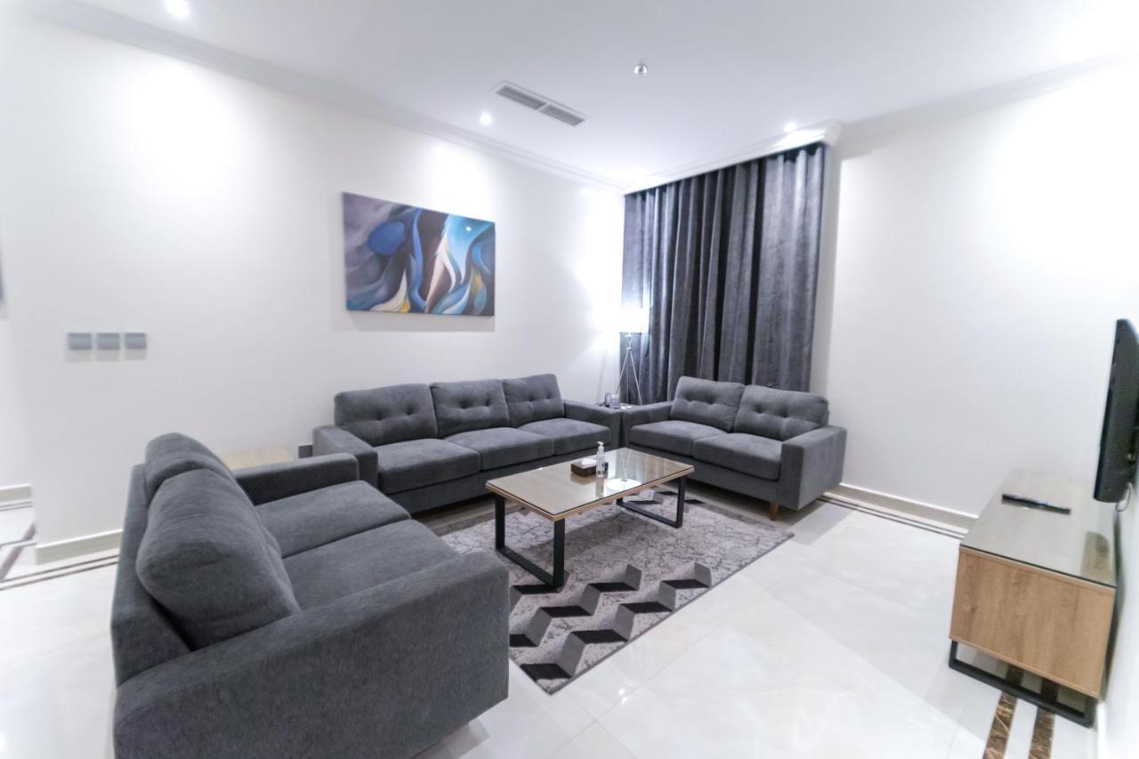 The Gate Hotel And Apartments Dammam Exteriör bild
