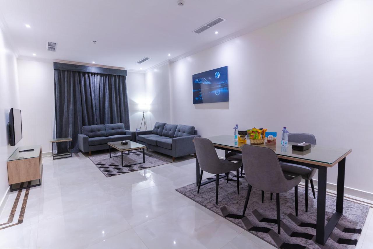 The Gate Hotel And Apartments Dammam Exteriör bild