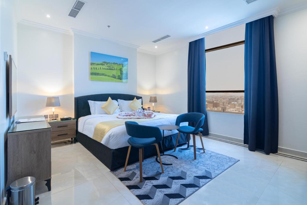 The Gate Hotel And Apartments Dammam Exteriör bild