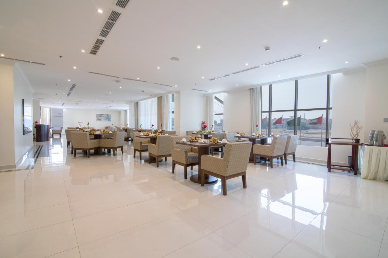 The Gate Hotel And Apartments Dammam Exteriör bild
